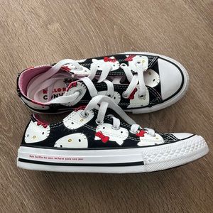 HELLO KITTY x CONVERSE GIRLS SHOES